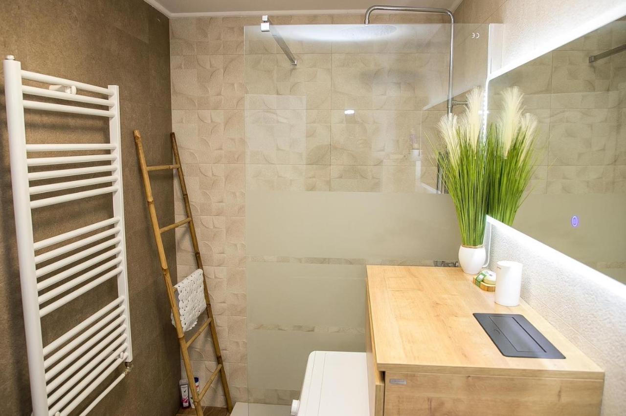 Studio Apartman Avenija *** Slavonski Brod Exteriör bild